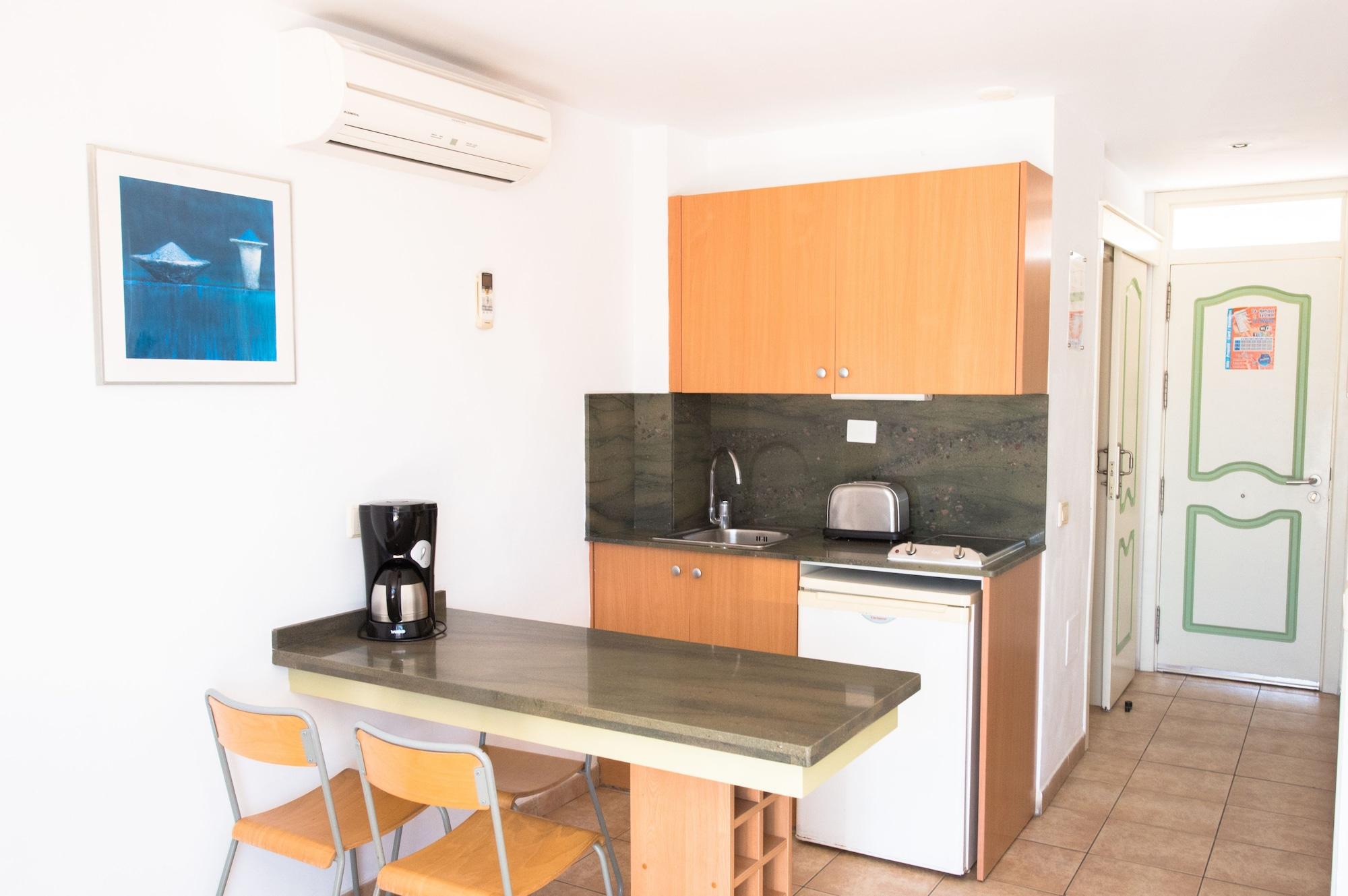 Apartamentos Karina ปลายา เดล อิงเกลส ภายนอก รูปภาพ