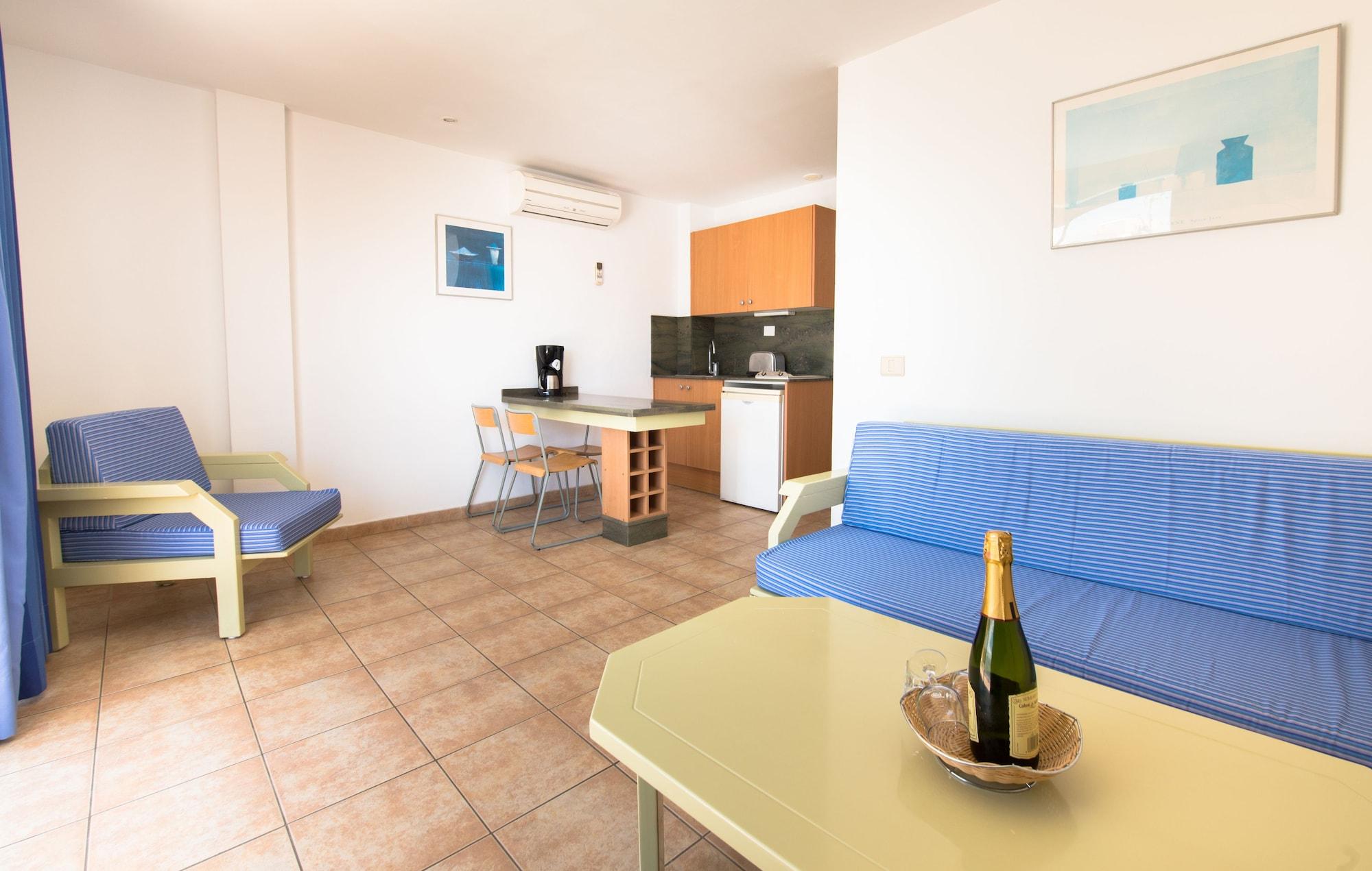 Apartamentos Karina ปลายา เดล อิงเกลส ภายนอก รูปภาพ