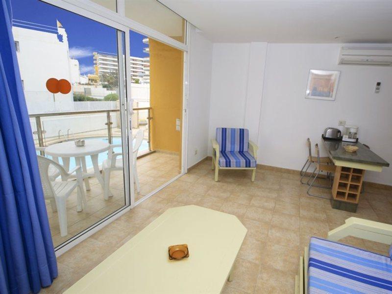 Apartamentos Karina ปลายา เดล อิงเกลส ภายนอก รูปภาพ