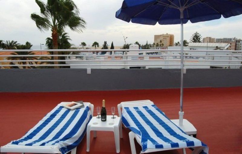 Apartamentos Karina ปลายา เดล อิงเกลส ภายนอก รูปภาพ