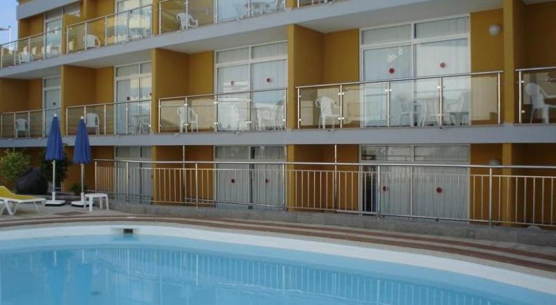 Apartamentos Karina ปลายา เดล อิงเกลส ภายนอก รูปภาพ