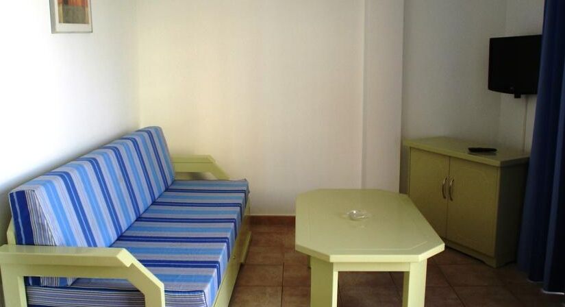 Apartamentos Karina ปลายา เดล อิงเกลส ภายนอก รูปภาพ